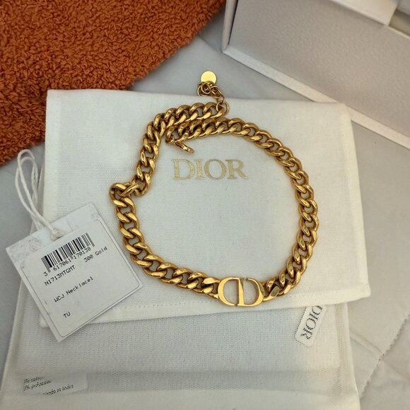 Dior 30 Montaigne Choker - Picture 4 of 12